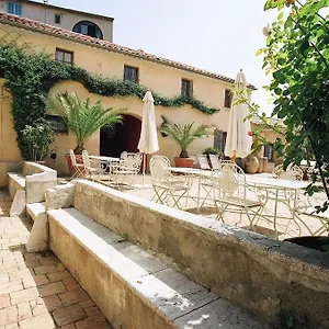 https://villa-estelle.fr-provencehotel.com